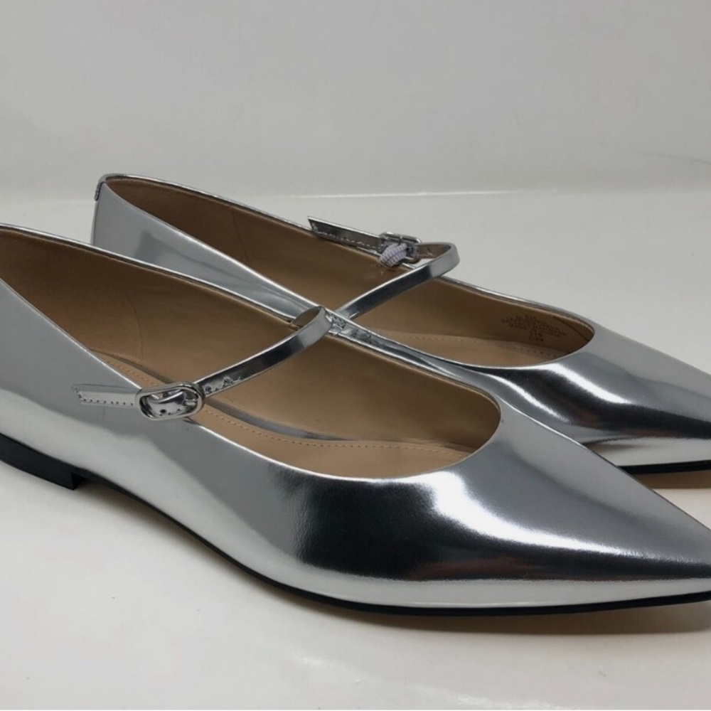 Marc Fisher silver pointed ballerina flats